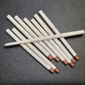 Belle Beauty by Kim Gravel Kisser Fixer Waterproof Gel Lipliner in Nude Pink